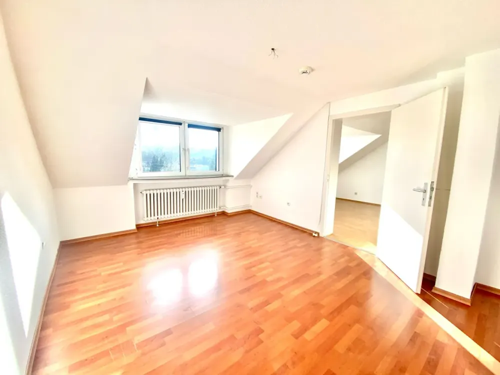 🌿 Gemütliche Dachgeschosswohnung mit Charme, Nur für Studenten!! ✨