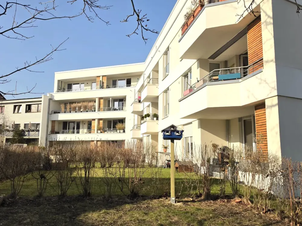 Exklusives, voll möbliertes Neubau - Apartment mit Dachterrasse und Sauna