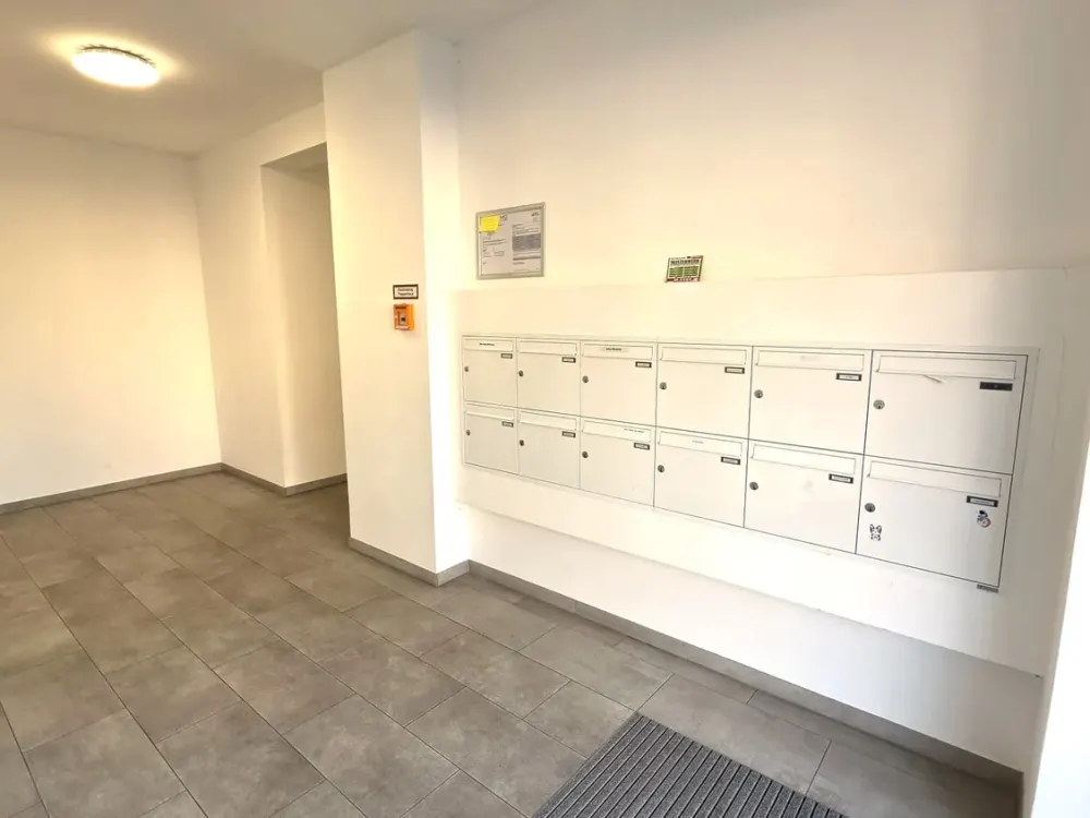 Exklusives, voll möbliertes Neubau - Apartment mit Dachterrasse und Sauna
