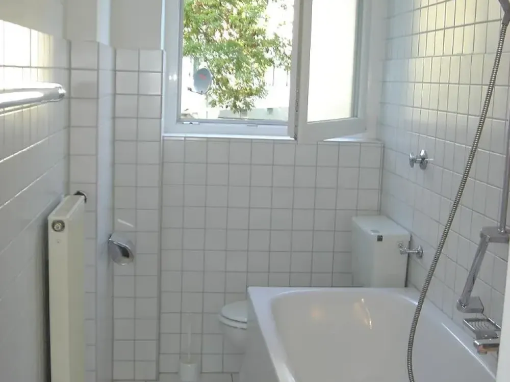 2 Zimmerwohnung WG-geeignet ab 01.10.2026 oder nach Vereinbarung frei! -Direkt vom Eigentümer!