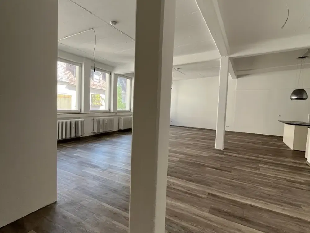 Exklusive 3-Zimmer Loft-Wohnung mit Einbauküche
