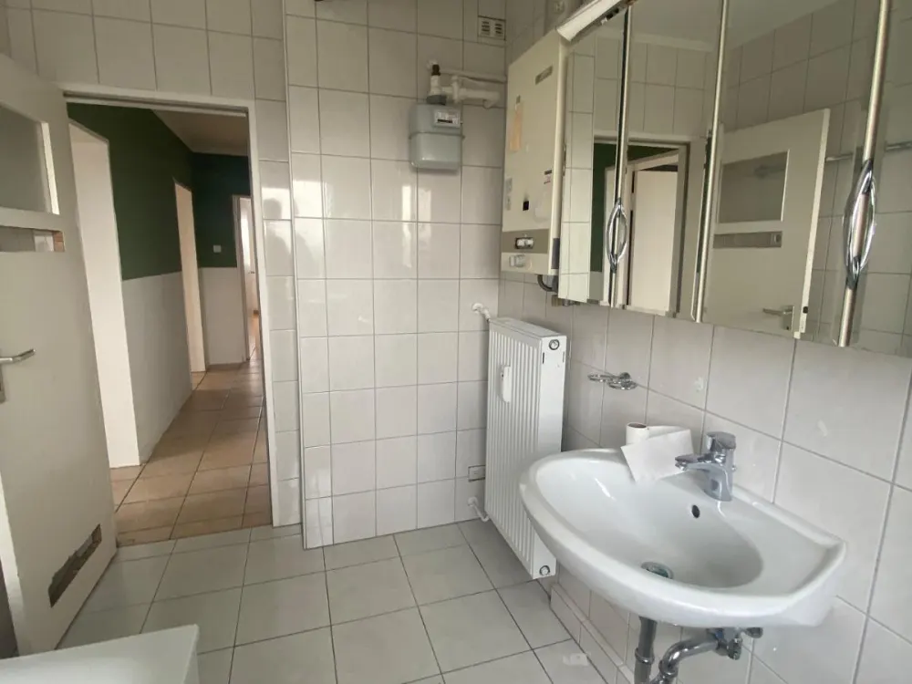 Großzügige 3-Zimmer-Wohnung mit zwei Balkonen in zentraler Lage