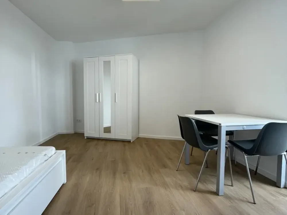 Sanierte Wohnung mit gehobener Innenausstattung in zentraler & ruhiger Lage