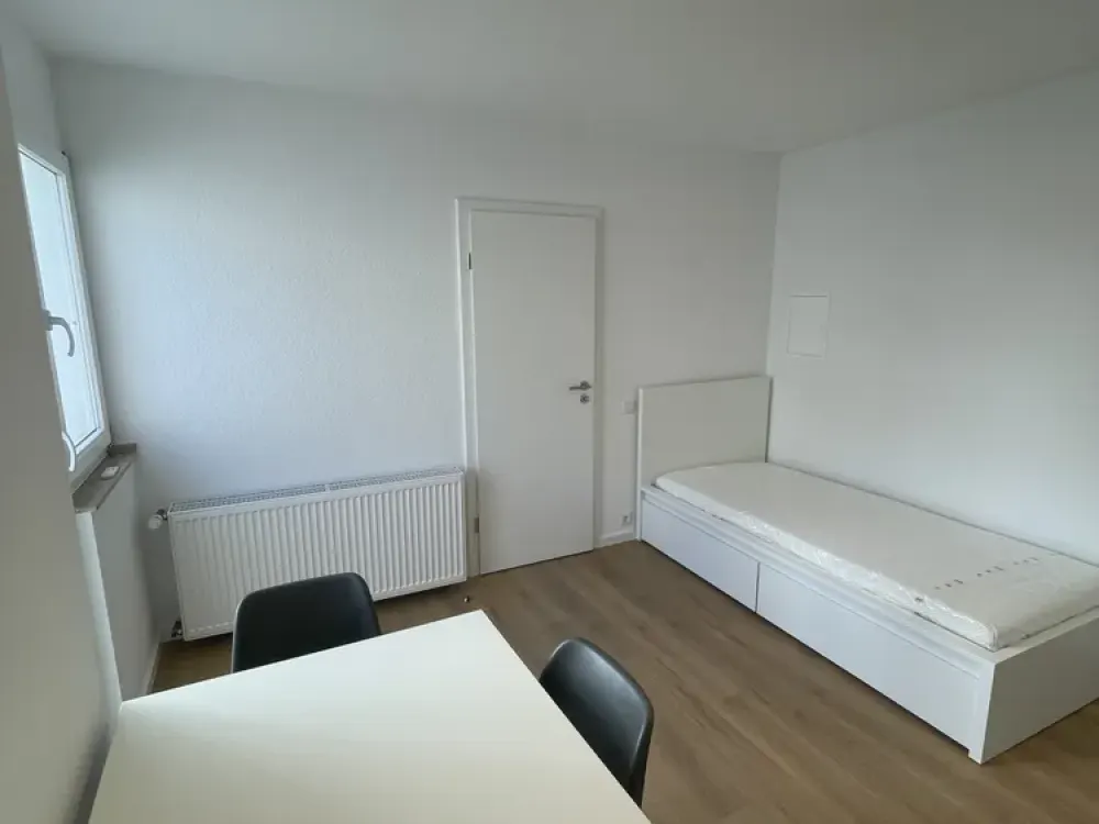 Sanierte Wohnung mit gehobener Innenausstattung in zentraler & ruhiger Lage