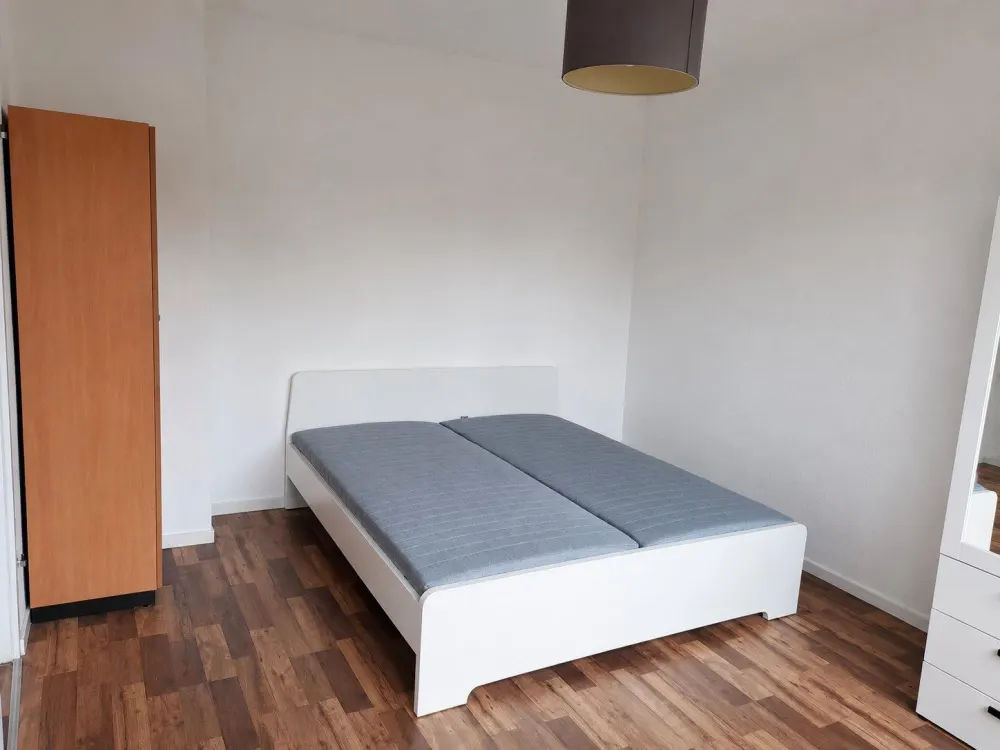 Furnished, bright 2-room apartment in Leipzig with kitchen