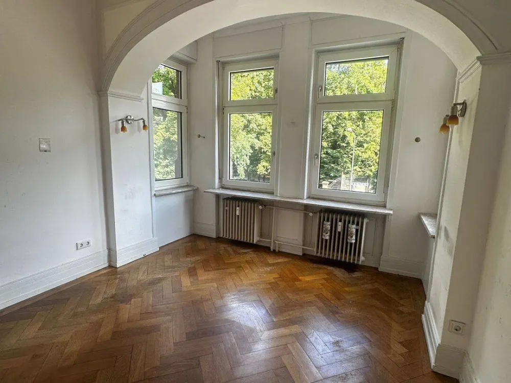 Sonniger Stilaltbau GünthersburgPark - 4 Zimmer,Balkon,Parkett,Einbauküche, GARTEN, KEIN LIFT