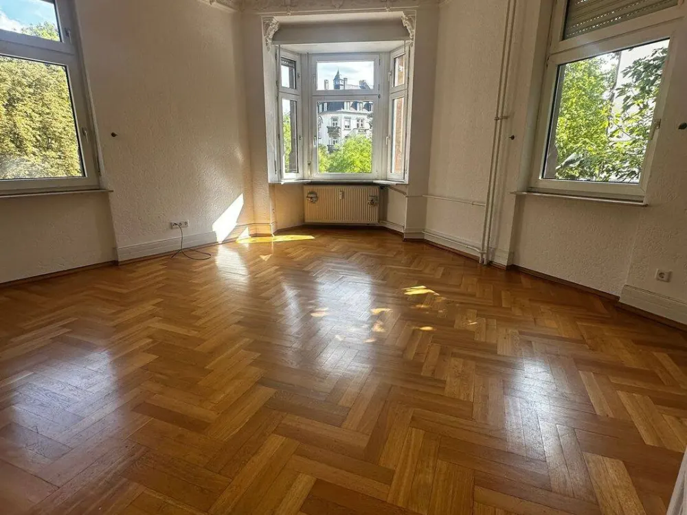 Sonniger Stilaltbau GünthersburgPark - 4 Zimmer,Balkon,Parkett,Einbauküche, GARTEN, KEIN LIFT