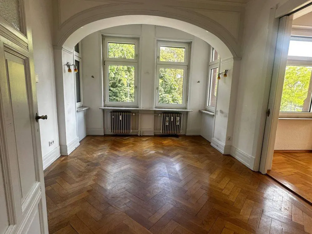 Sonniger Stilaltbau GünthersburgPark - 4 Zimmer,Balkon,Parkett,Einbauküche, GARTEN, KEIN LIFT