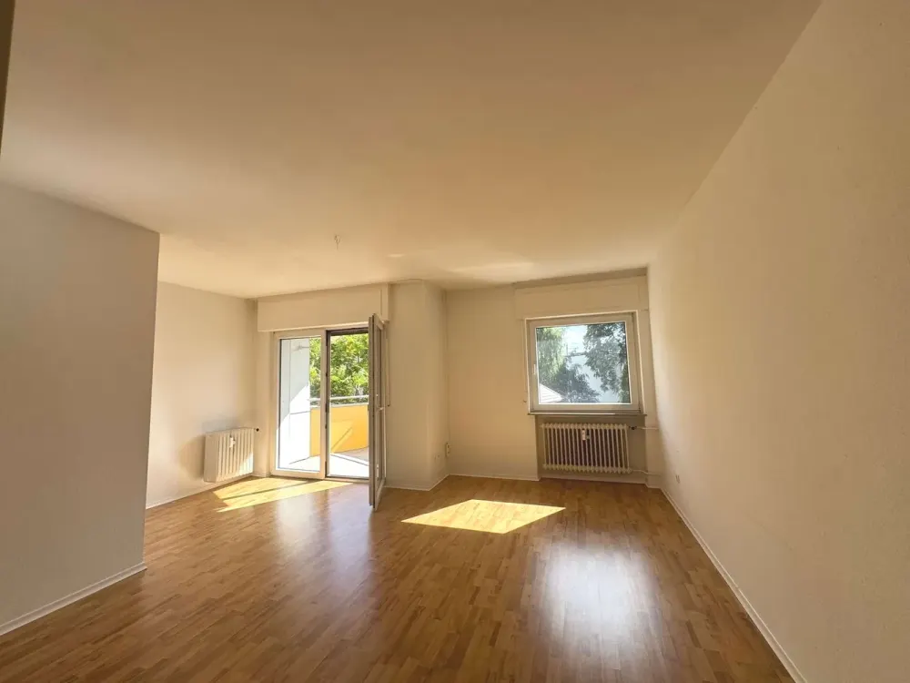 Helle 3-ZKB mit Balkon und Aufzug in zentraler Lage von Offenbach