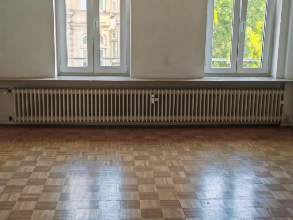 4ZW ALTBAUWOHNUNG WANNENBAD SEPERATE DUSCHE PARKETT BALKON EBK ZENTRALE LAGE ECKENHEIMER LANDSTR 3 U BAHN 5 LAUFNÄHE ZEIL 2er WG MÖGLICH