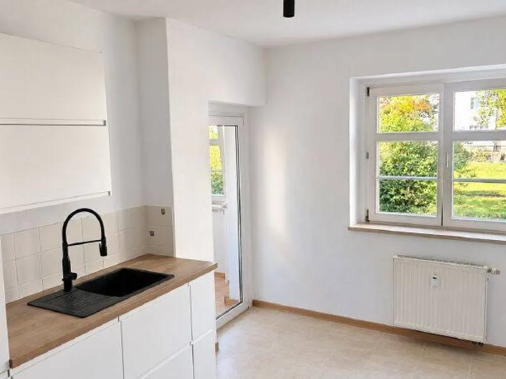 Ruhige Seitenstraße & kurze Wege: 2-Zimmer-Whg. mit EBK
