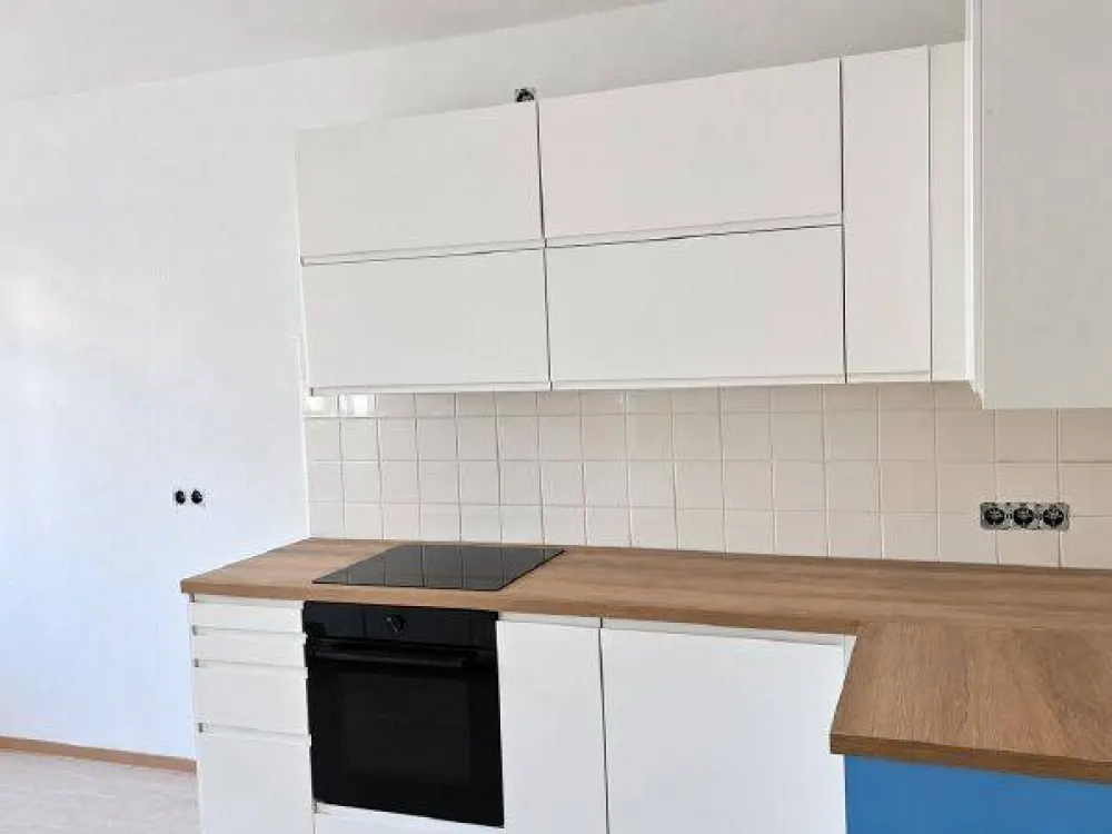 Ruhige Seitenstraße & kurze Wege: 2-Zimmer-Whg. mit EBK