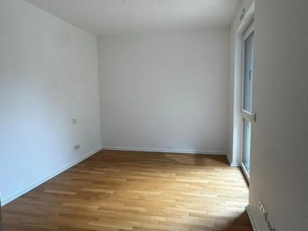 Bei VIVAWEST die Sonnenstrahlen auf dem eigenen Balkon genießen.