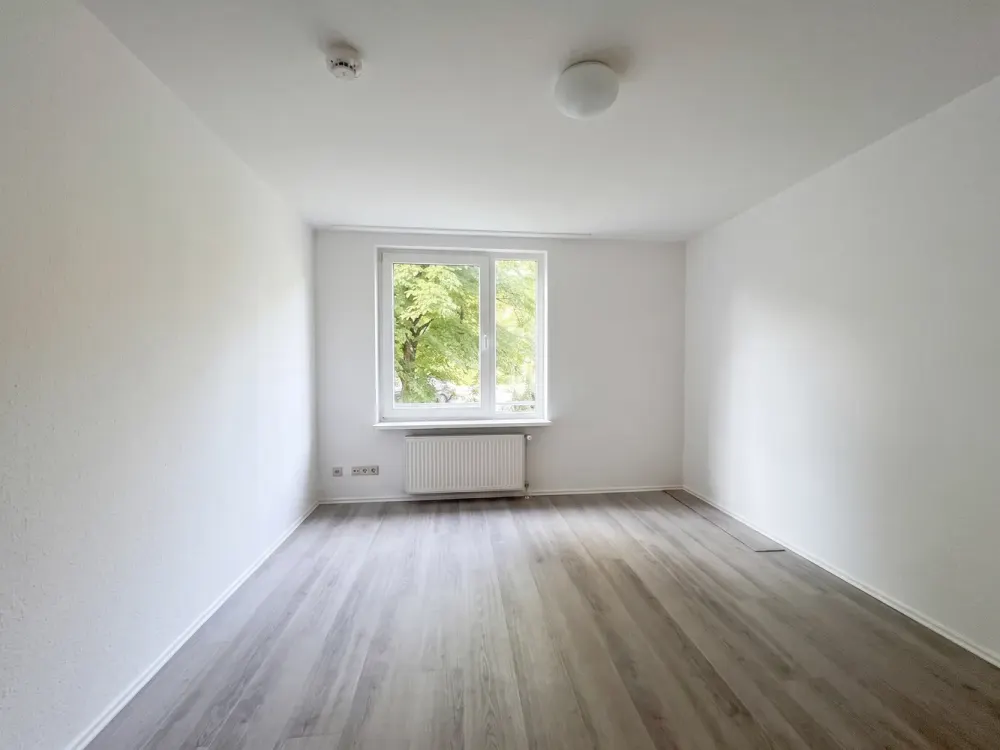 Frisch modernisiertes, helles, 1-Zimmer Apartment in Saarbrücken