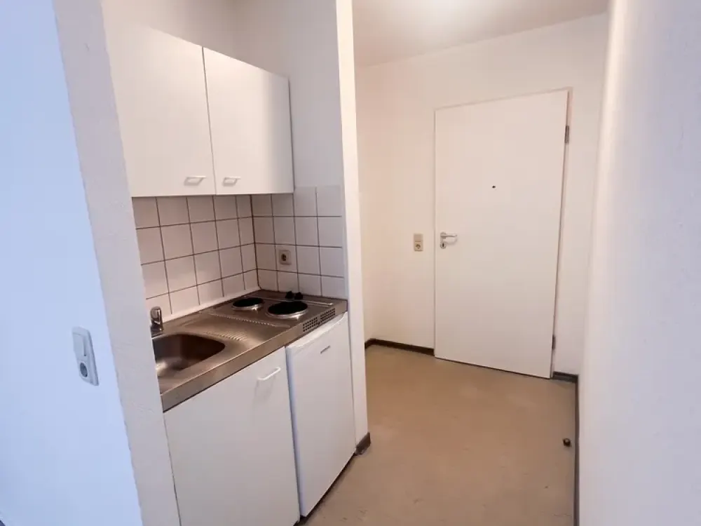 Frisch modernisiertes, helles, 1-Zimmer Apartment in Saarbrücken