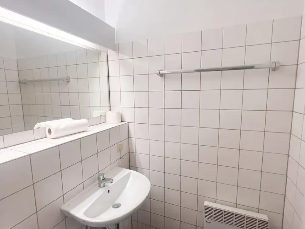 Frisch modernisiertes, helles, 1-Zimmer Apartment in Saarbrücken