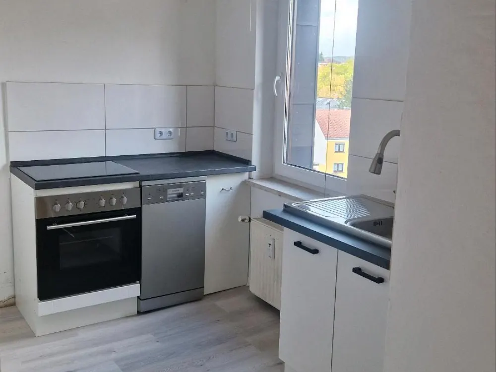 84 sqm - First occupancy after renovation - new kitchen - in IGB