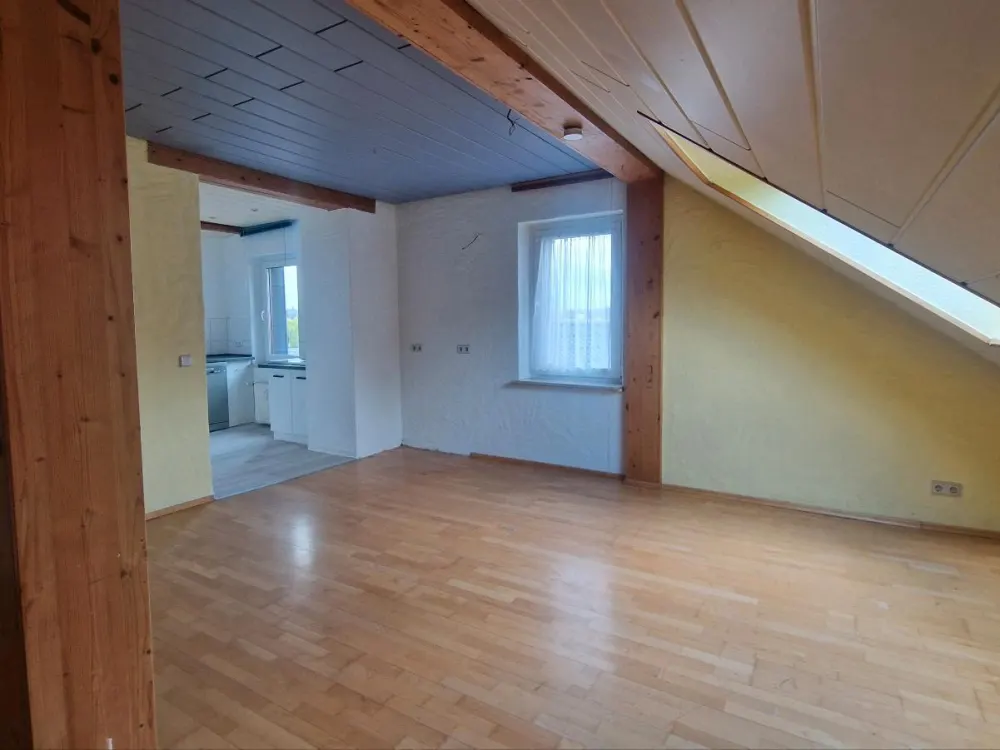 84 sqm - First occupancy after renovation - new kitchen - in IGB