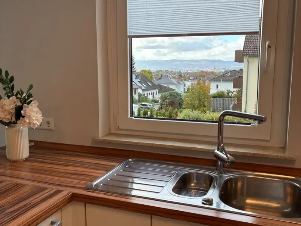 Provisionsfrei: 3-Zimmer-Wohnung 100m² mit Herkulesblick, großer Terrasse & Klimaanlage