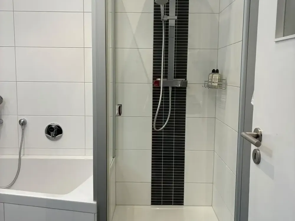 Provisionsfrei: 3-Zimmer-Wohnung 100m² mit Herkulesblick, großer Terrasse & Klimaanlage