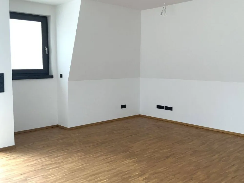 Hochwertige 2-Zimmer-Wohnung mit Loggia im Herzen der Äußeren Neustadt