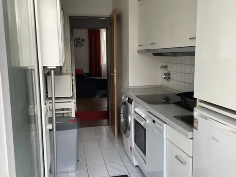 Komplett möblierte Wohnung mit Balkon