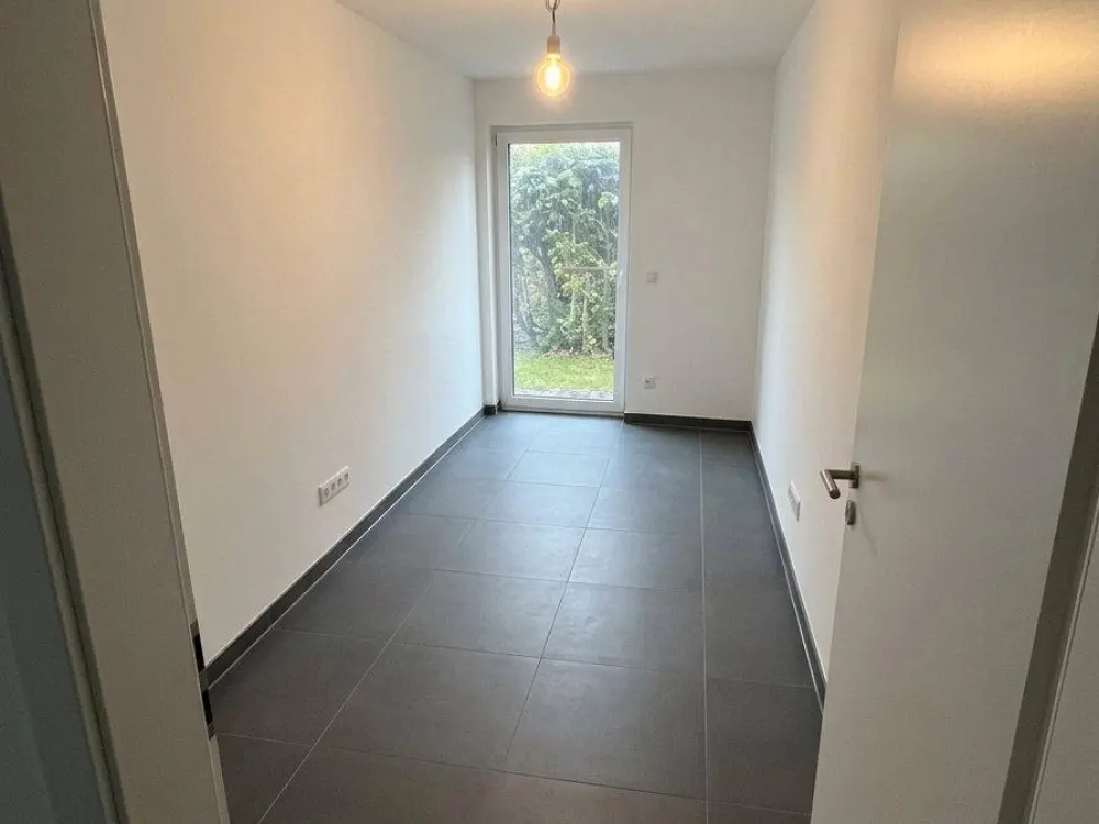 3-room apartment, 77 sqm, ground floor with garden, new building, central location