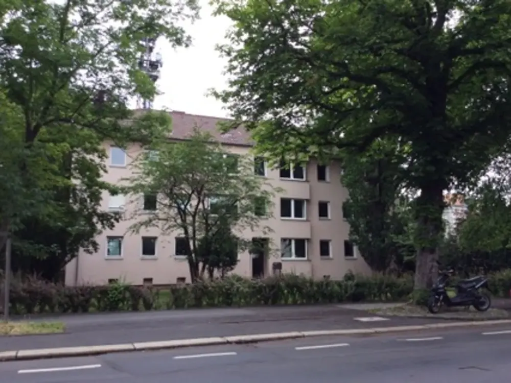 Wohn (t) raum für eine Familie in zentraler Lage