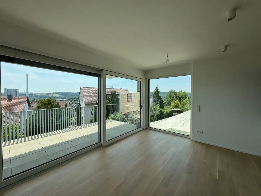 Sonnige Erdgeschosswohnung mit Balkon