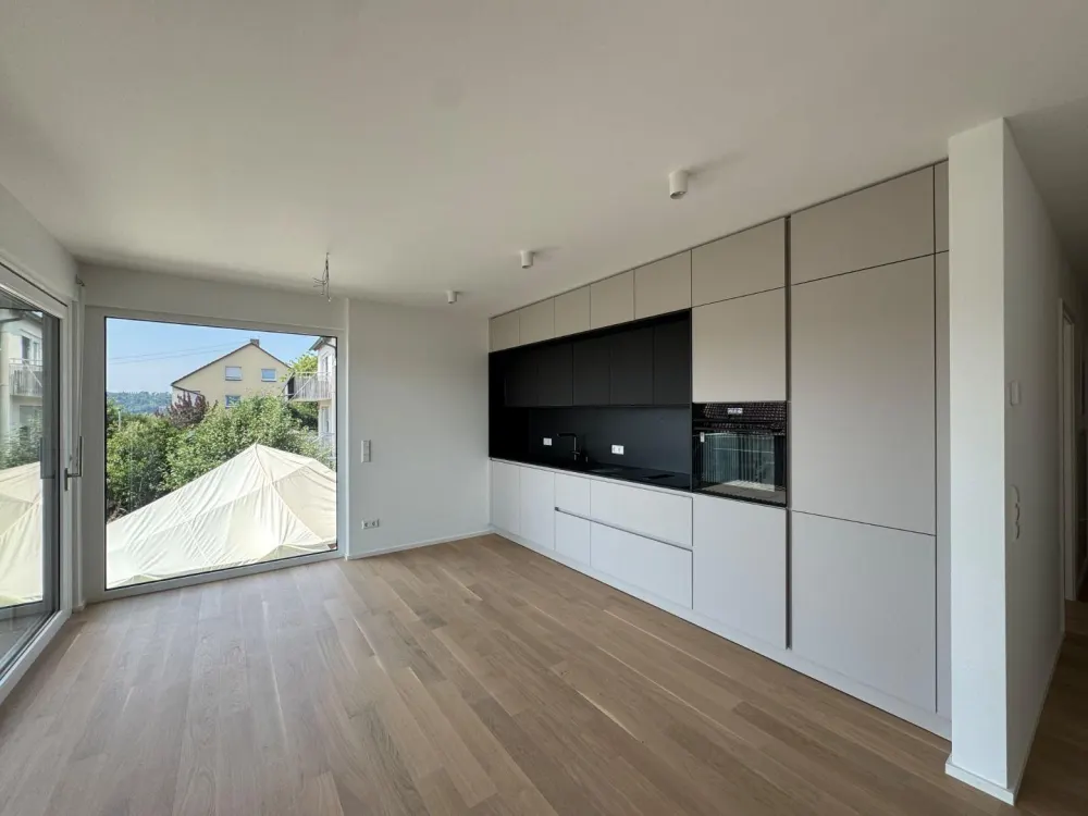 Sonnige Erdgeschosswohnung mit Balkon