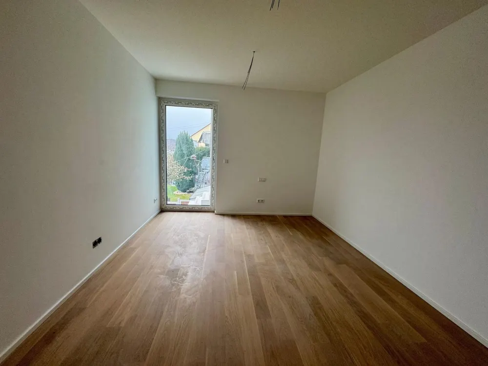 Sonnige Erdgeschosswohnung mit Balkon