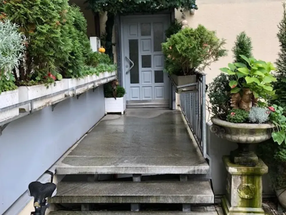 Sonnige 2 Zimmerwohnung nähe Rathenauplatz