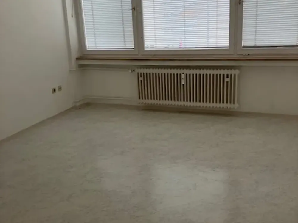 Sunny 2-Room Apartment near Rathenauplatz