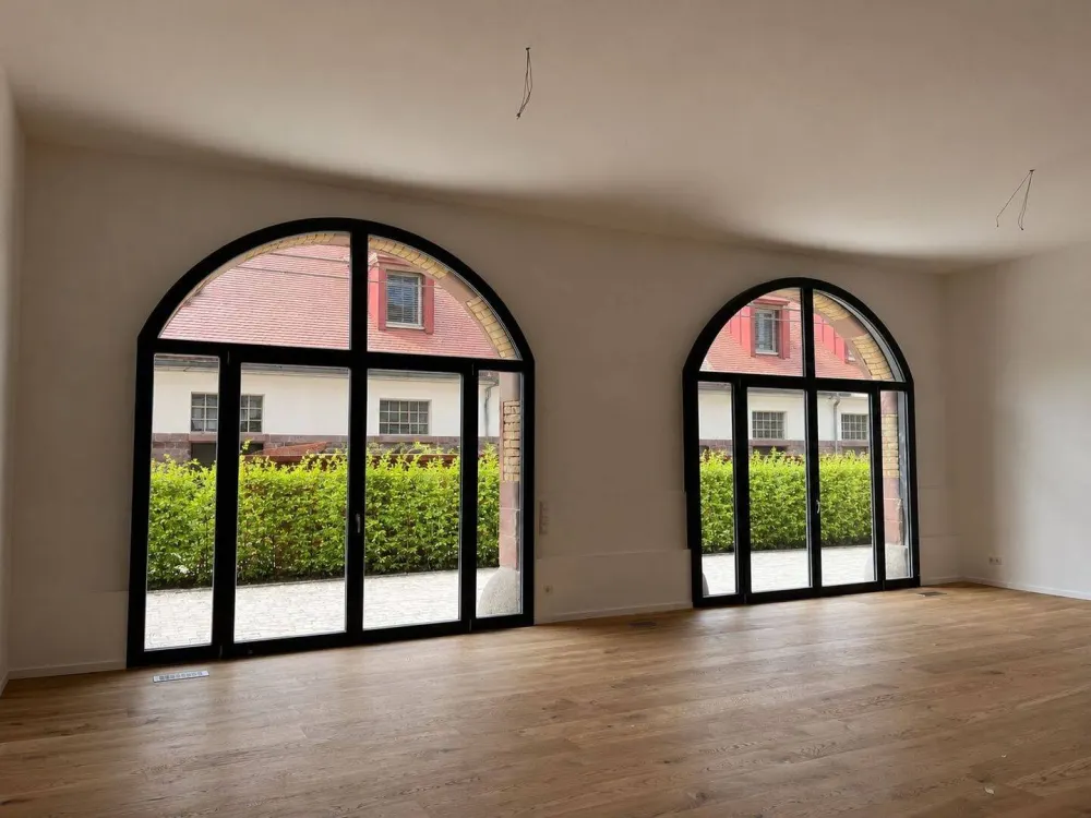 Loft-Charakter im historischen Arsenal | 3 Zimmer | 4 m Decken | Große Terrasse