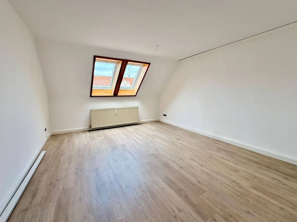 Including Built-in Kitchen: Renovated 2-Room Apartment in First Occupancy