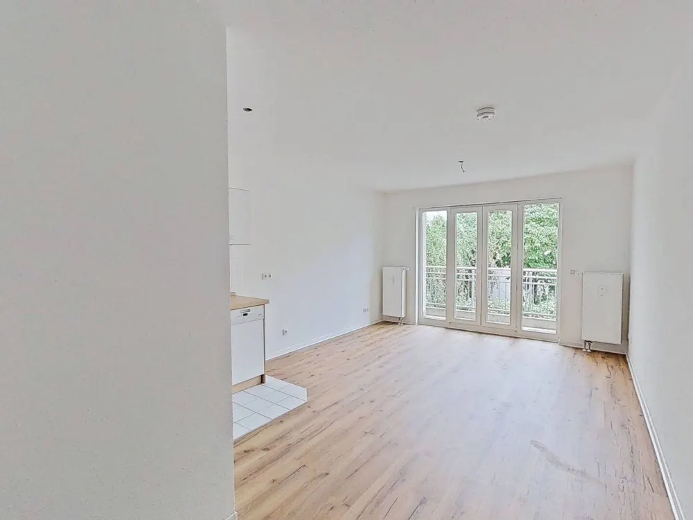 ** Helle 2-Zimmer-Wohnung mit BALKON und EBK in Stötteritz **