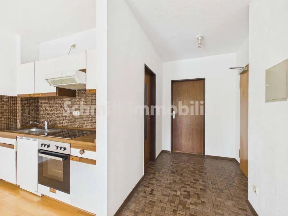 Helle 2-Zimmer-Wohnung mit Balkon direkt am Frankfurter Stadtwald