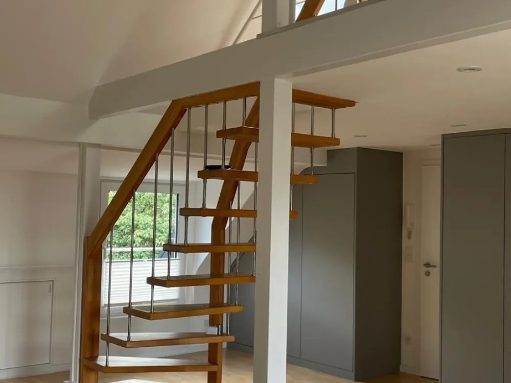 Exklusive Dachgeschosswohnung mit Klimaanlage und Galerie
