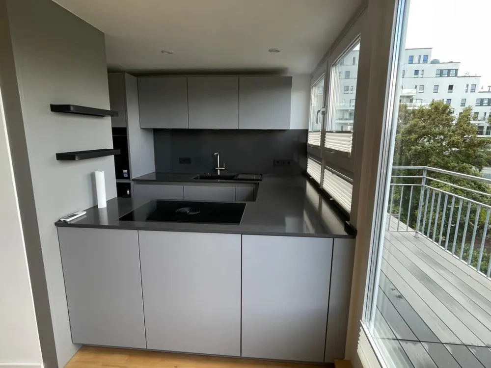 Exklusive Dachgeschosswohnung mit Klimaanlage und Galerie