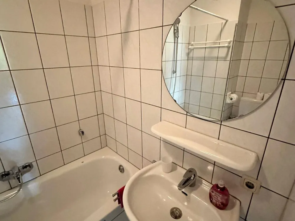 1-Zimmer Wohnung in Helene-Weber Weg, Hürth