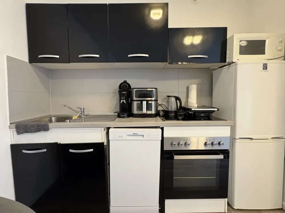 Top Lage! Saniertes 2- Zimmer Apartment in der nähe der Königsallee