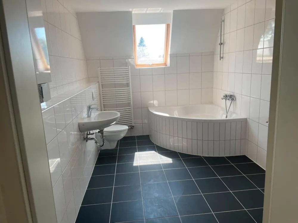 Dachgeschosswohnung zu vermieten