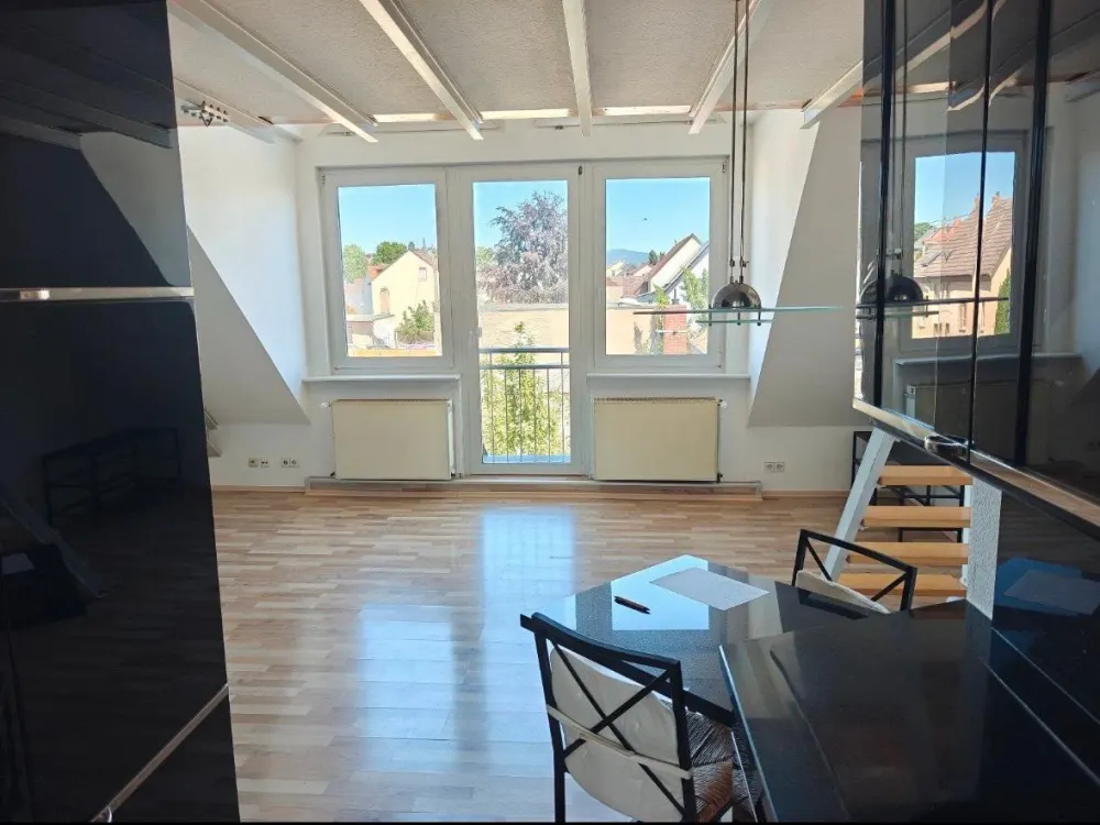 2,5 Zimmer Maisonette Dachgeschosswohnung im Frankfurt Sindlingen