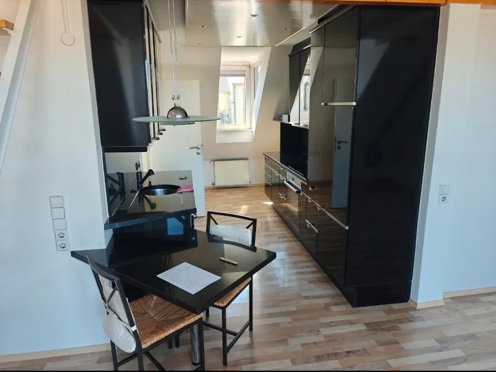 2,5 Zimmer Maisonette Dachgeschosswohnung im Frankfurt Sindlingen