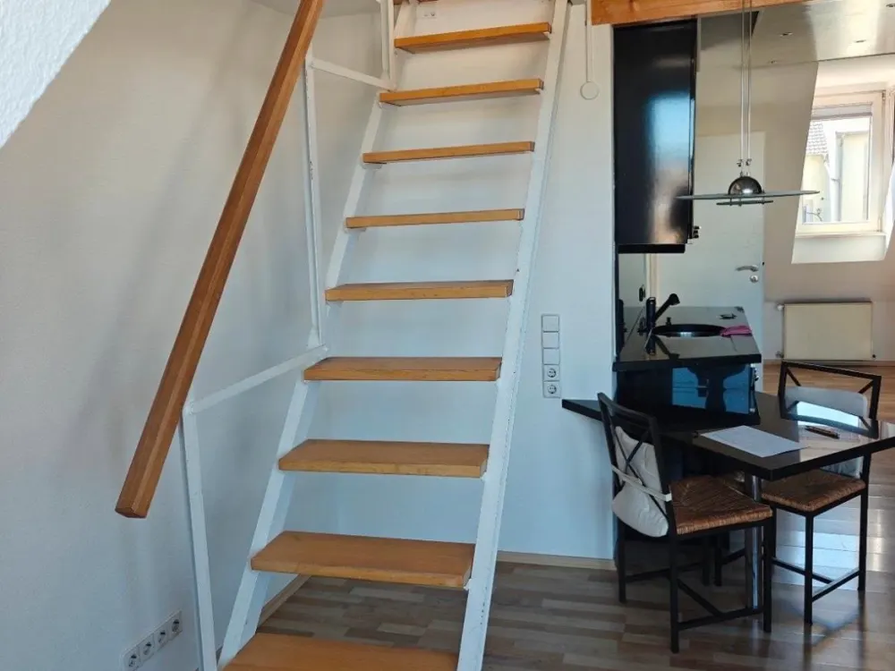 2,5 Zimmer Maisonette Dachgeschosswohnung im Frankfurt Sindlingen