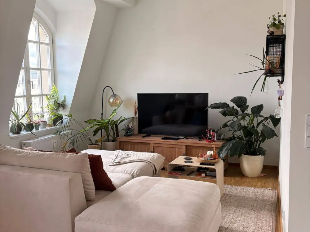 Modern centrally located 2-room apartment