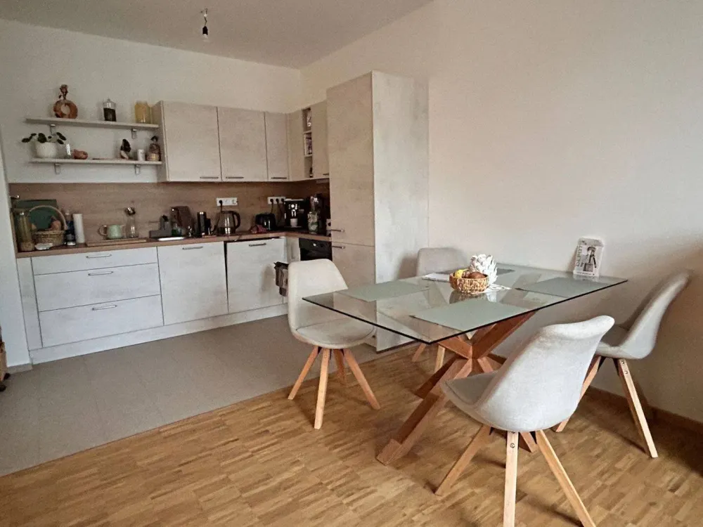 Modern centrally located 2-room apartment