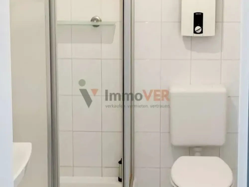 Helle 3-Zimmer-Wohnung mit sonniger Südloggia und Einbauküche auf ca. 60 m² in Achim-Uesen