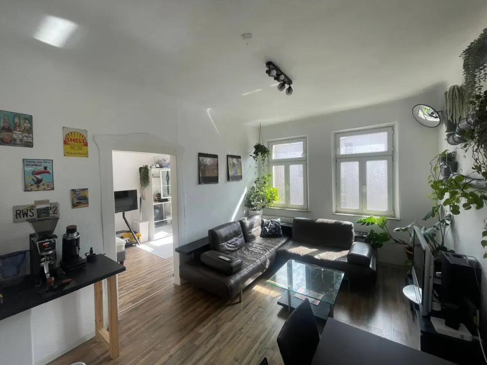 4 Zimmer Wohnung WG geeignet!