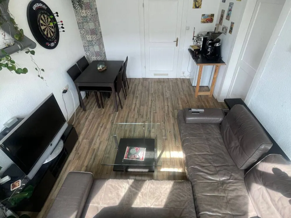 4 Zimmer Wohnung WG geeignet!